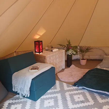 Miami Jungle Glamping Hotel Korjuse Exterior photo