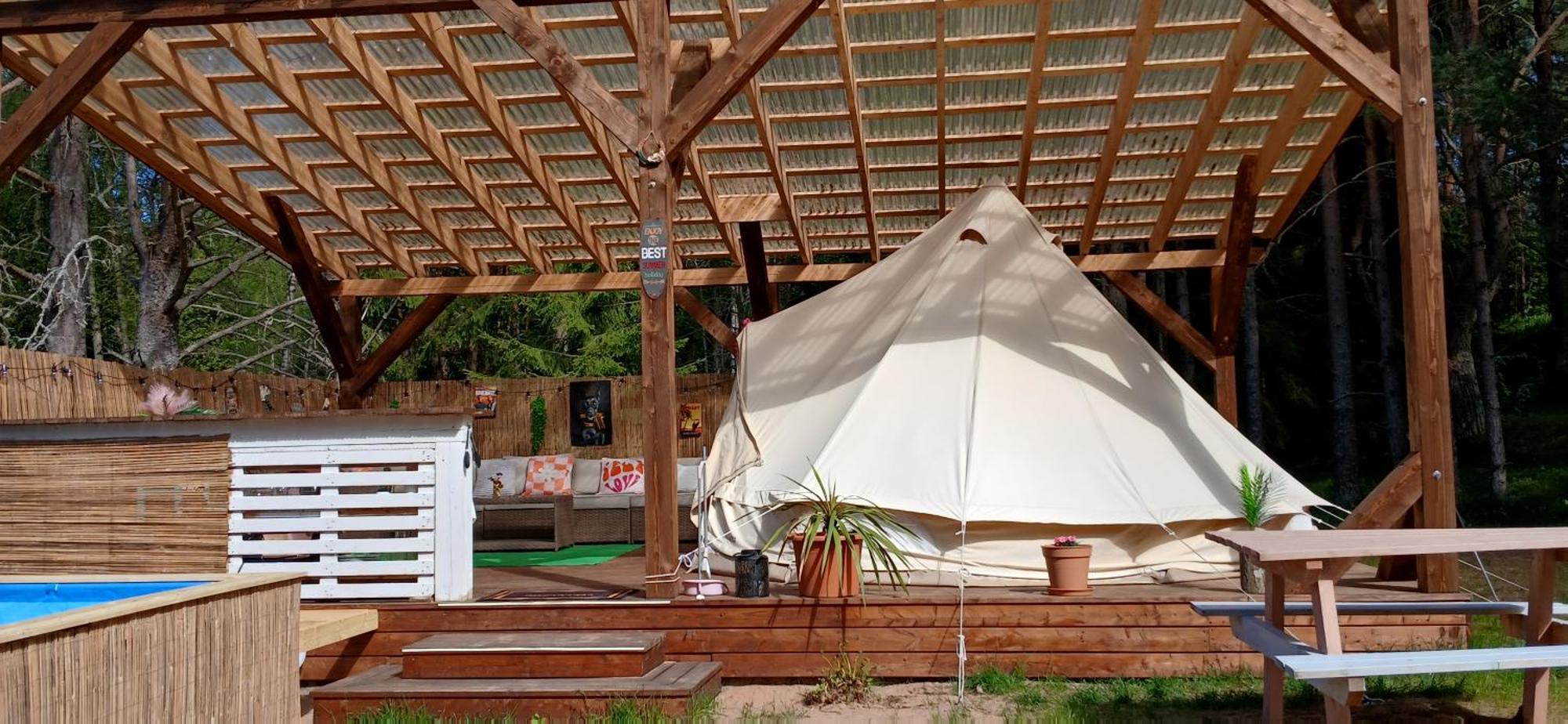 Stovyklavietė Miami Jungle Glamping Korjuse